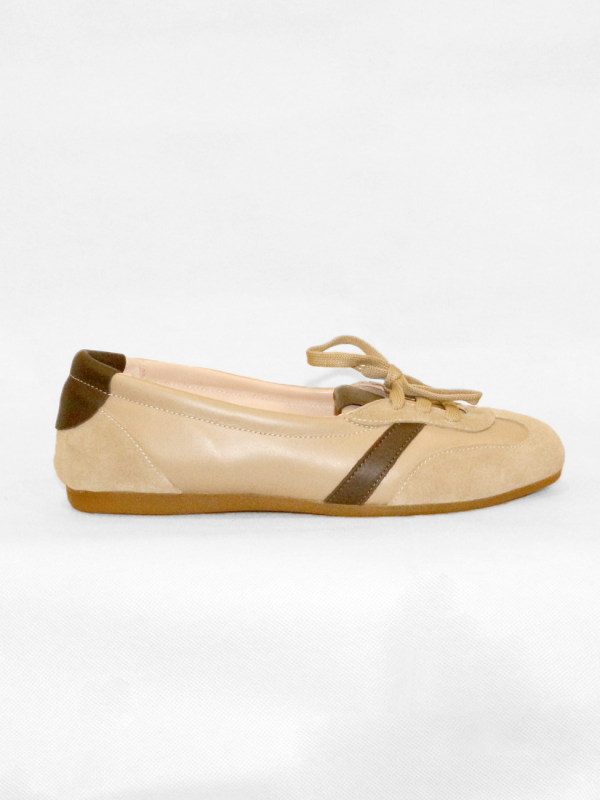 Ballerina in vitello beije con dettagli testa di moro - Prodotto_12