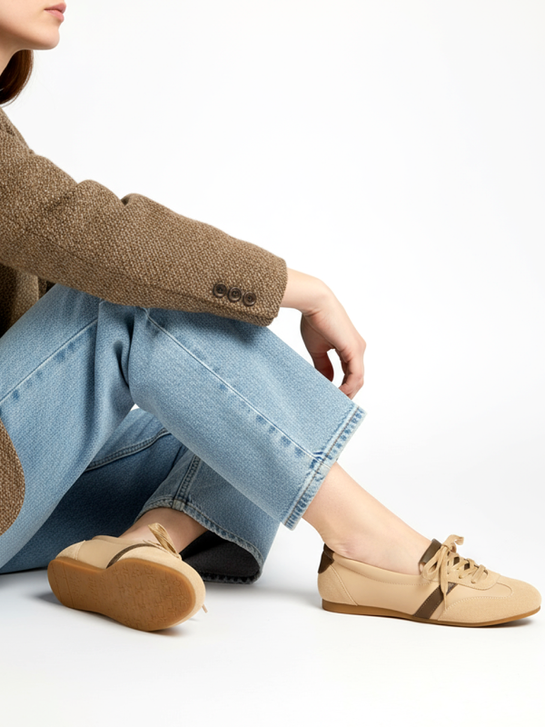 Ballerina in vitello beije con dettagli testa di moro - Prodotto_12