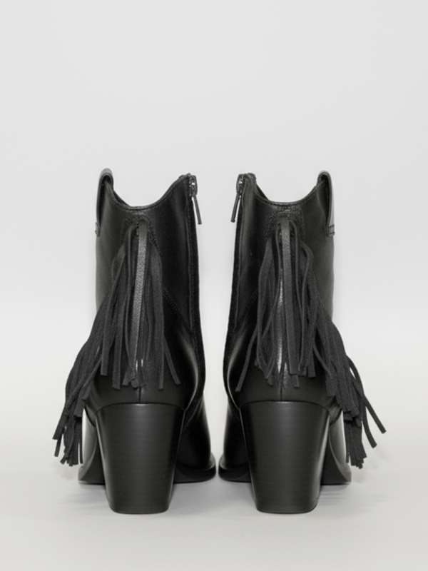 Tronchetto in vitello nero con zip e frange - Prodotto_4